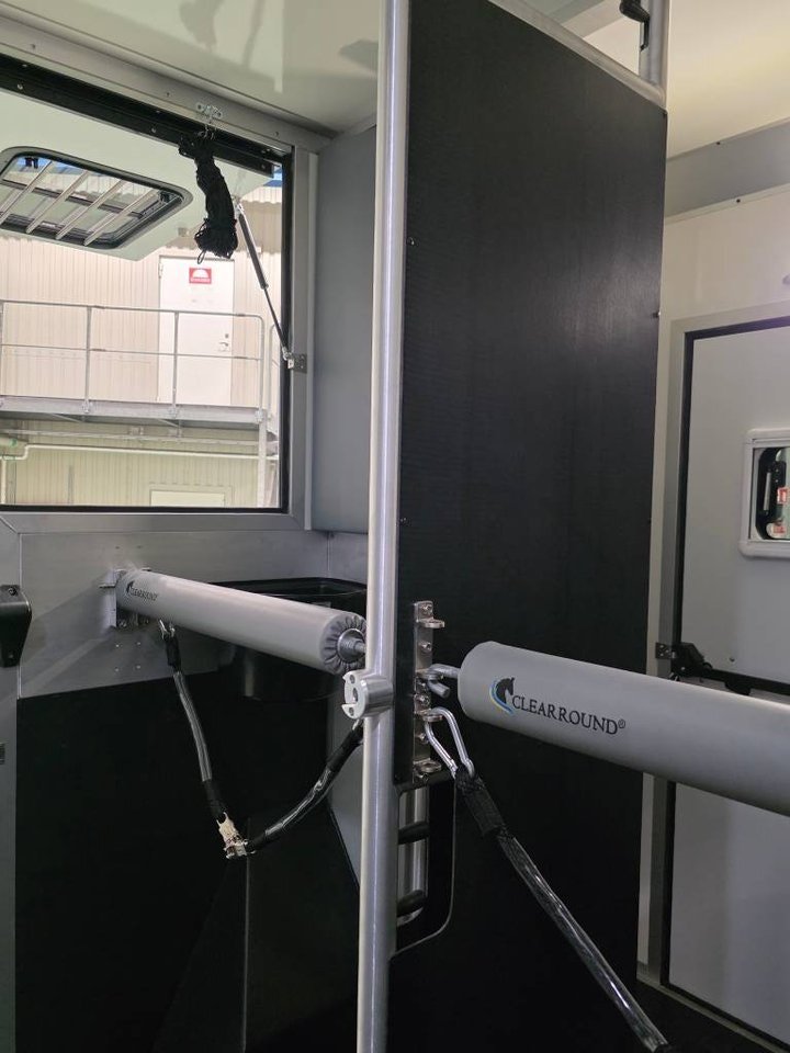 Clear Round Stuteri  Renault 170 hk automat