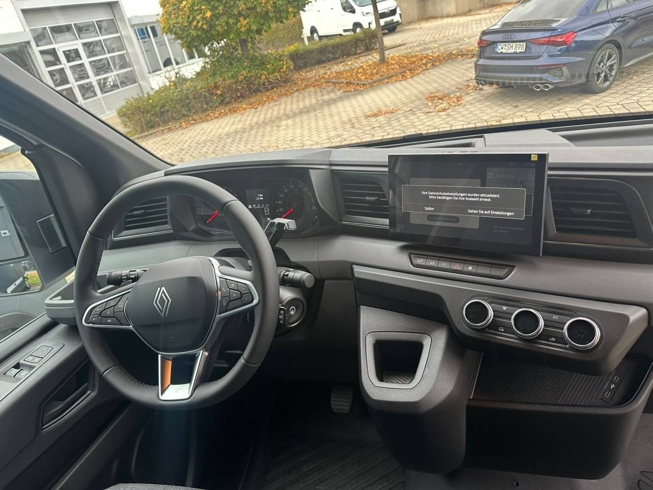 Clear Round StuteriRenault 170 hk automat